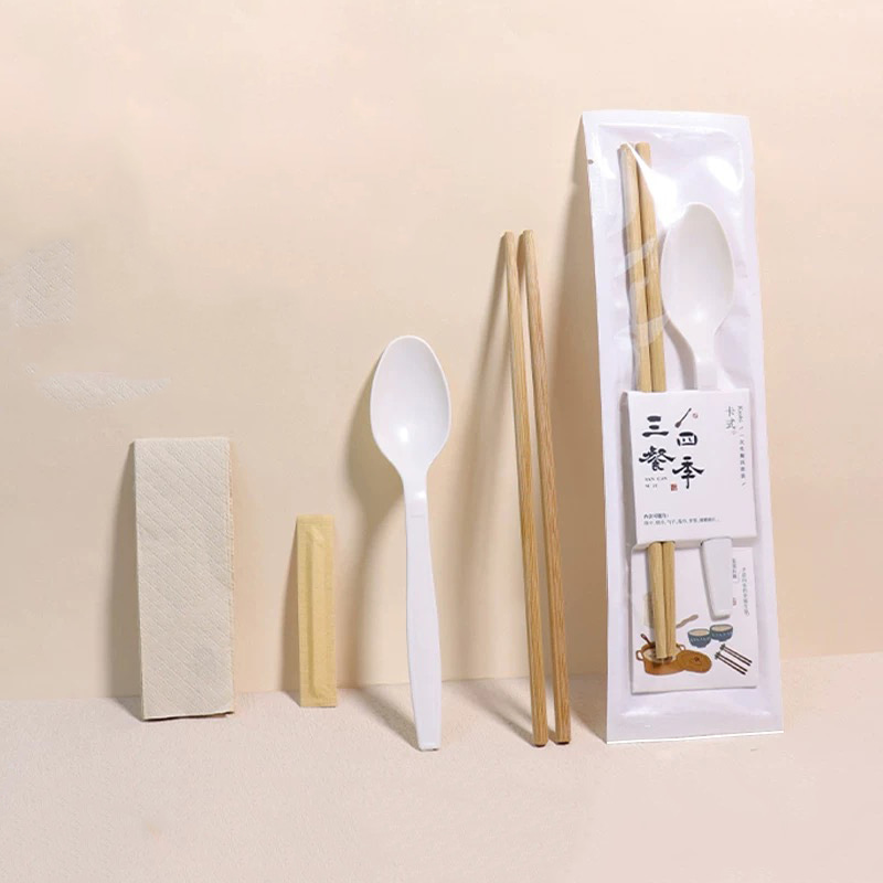 숟가락 일회용 숟가락과 대나무 이쑤시개 칼 붙이 분해 가능한 종이 필름 세트가 포함 된 친환경 젓가락
